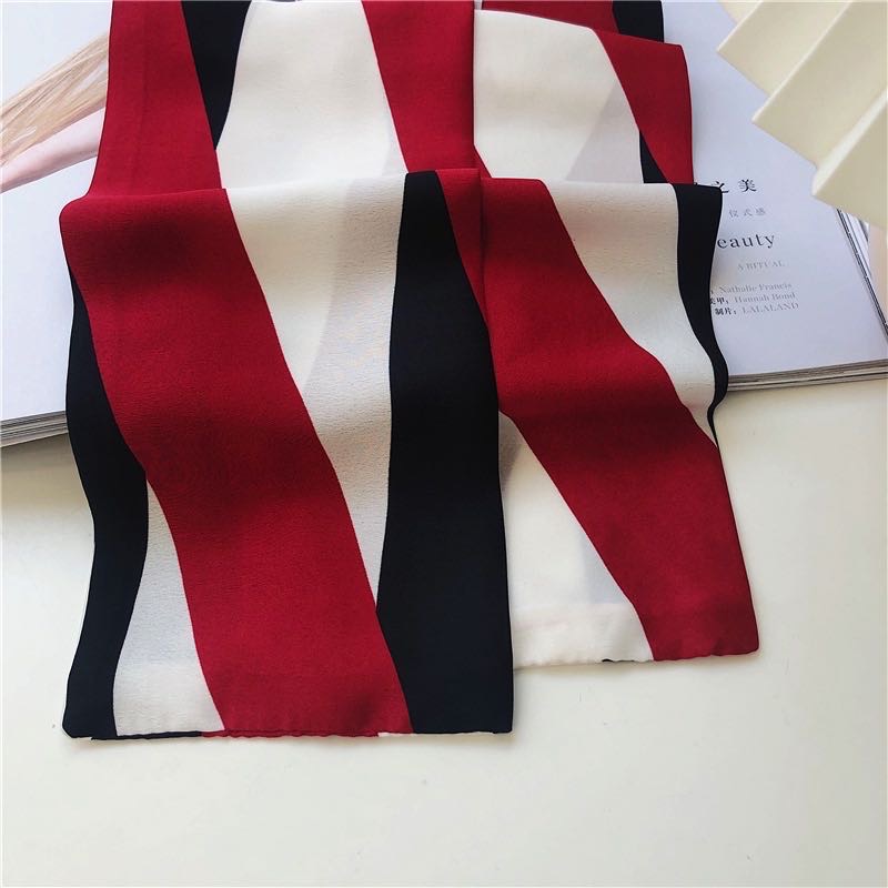 围巾女热销百搭休闲简约薄款爆款淑女时尚产品图
