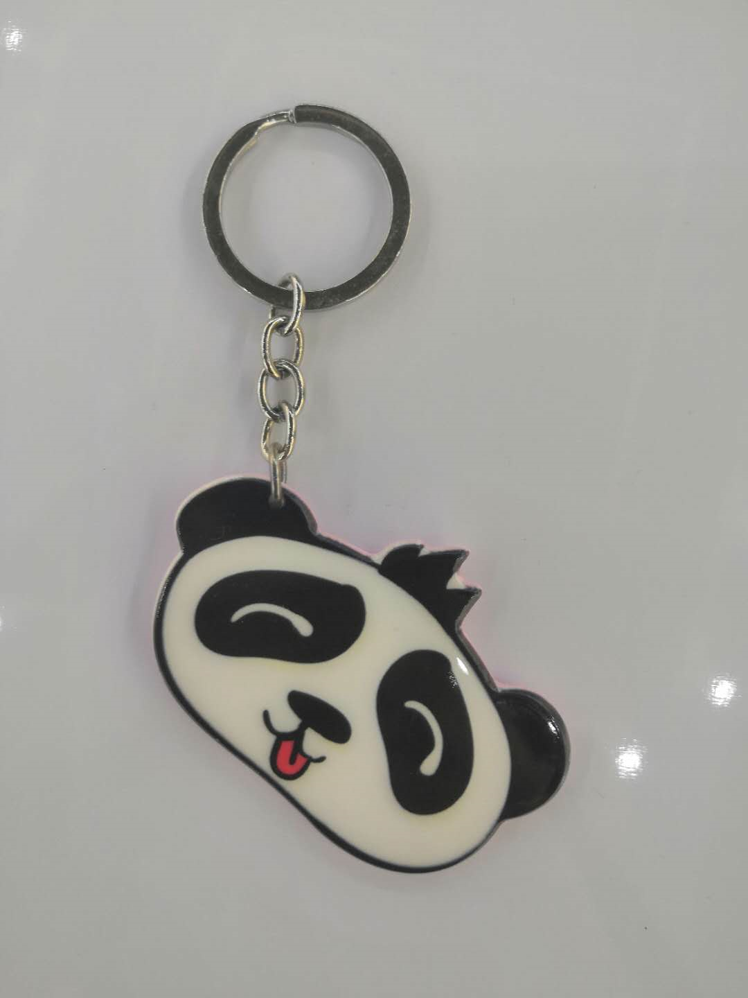 厂家新款亚克力可爱卡通熊猫 钥匙扣