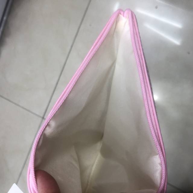 粉色小奶狗系列扁状便携化妆包细节图