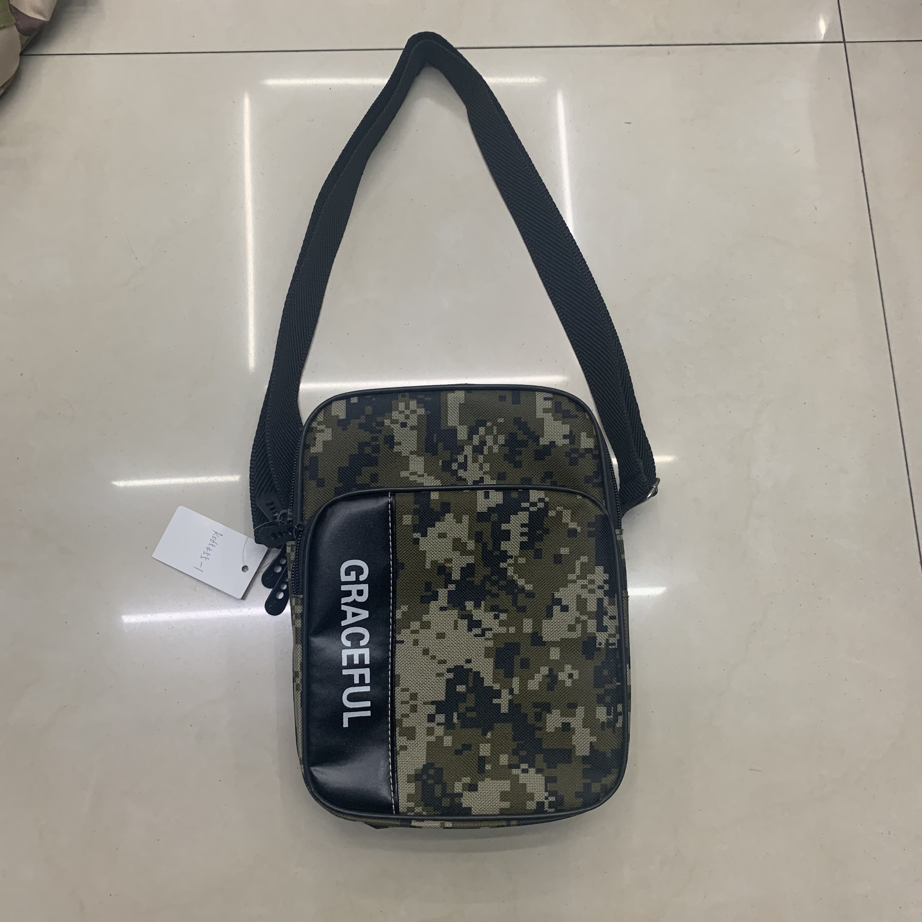 Camouflage shoulder bag new spring sports bag men's bag women's bag cross body bag canvas bag small bag chest bag backpack thumbnail