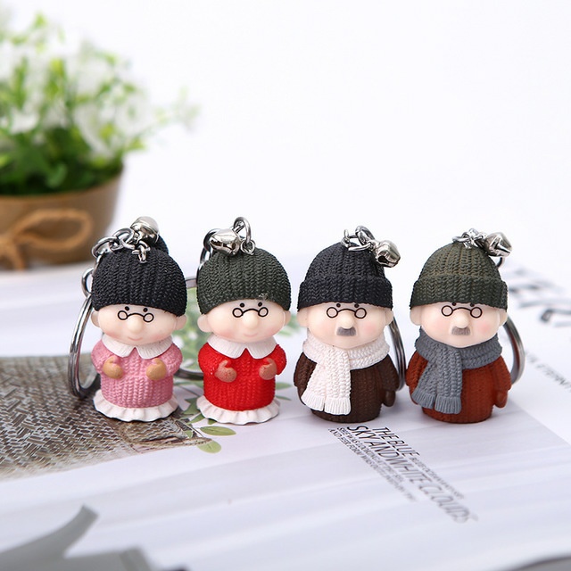 Wholesale of PVC dolls, keychains, couple pendants, key chains, small gifts and promotional items for grandpas and grandmas details Picture