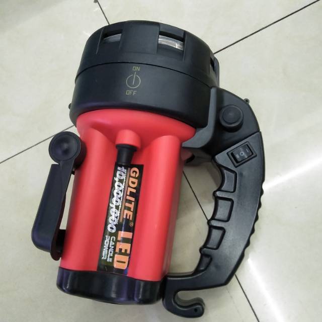 手电筒强光户外超亮充电大功率 LED 灯