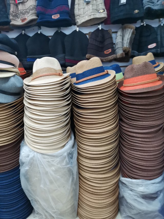 Yiwu Shurong Hat Industry describe pic - 1