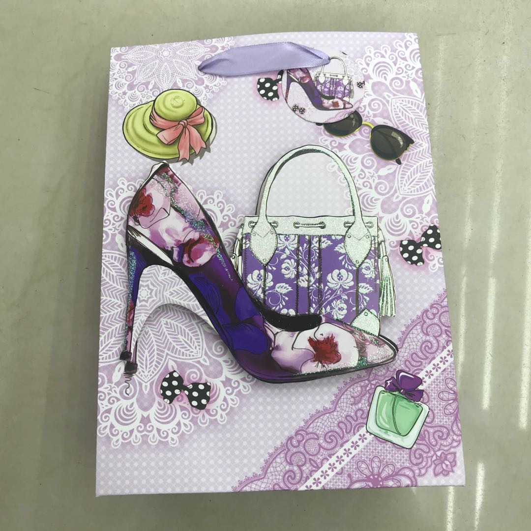 High heels picture hand - carried gift bag thumbnail