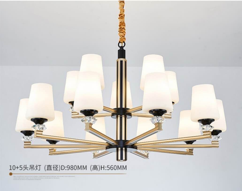 The home decoration features a glass living room with a dyed American-style minimalist chandelier for lighting