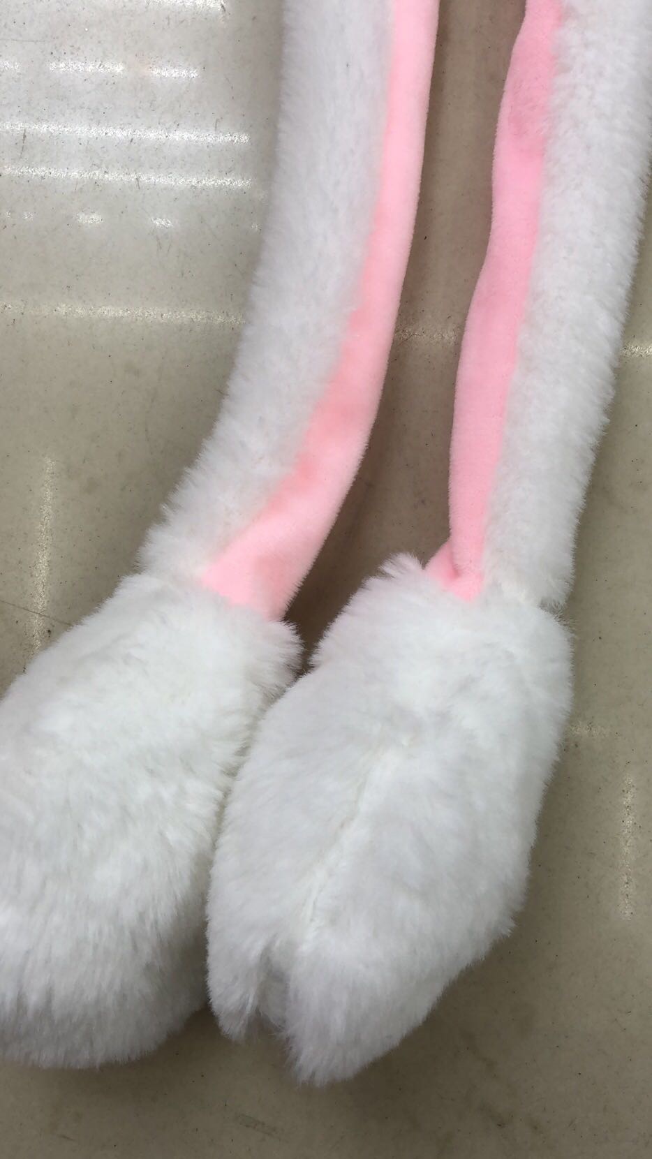 Plush toy figurine pendant, the same style as the popular Douyin bag, sequined rabbit ear headband, small doll plush pendant, creative gift Specification image