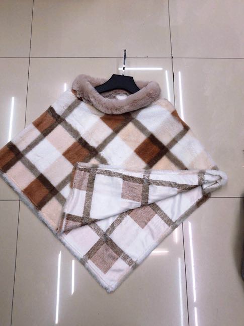 Casual Fashion Pink Scarf Shawl Plaid Plush Bib details Picture