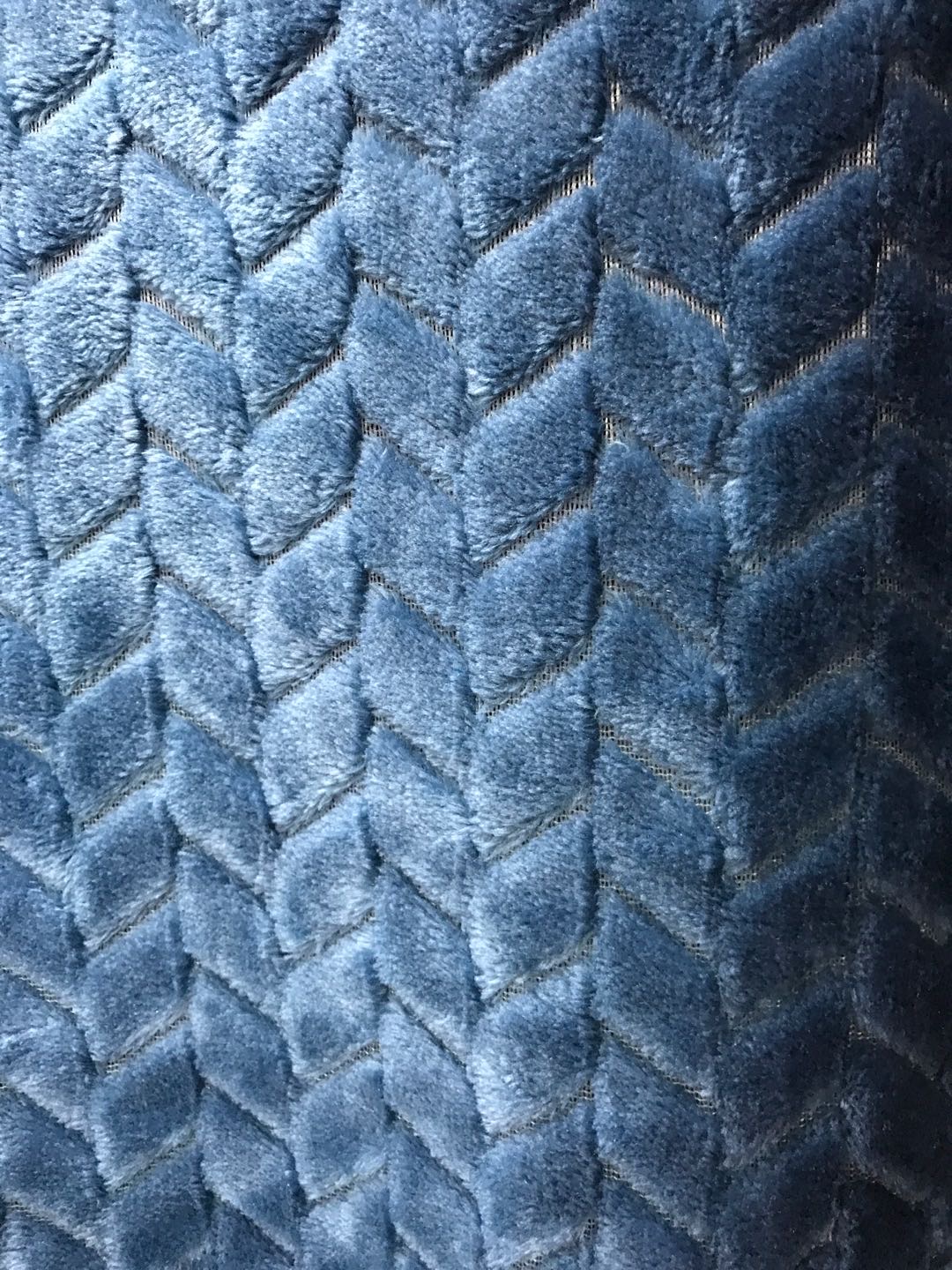 Solid Colour Geometric Diamond Pattern Drawn Flannel Chemical Fibre Reinforced Blanket Specification drawing