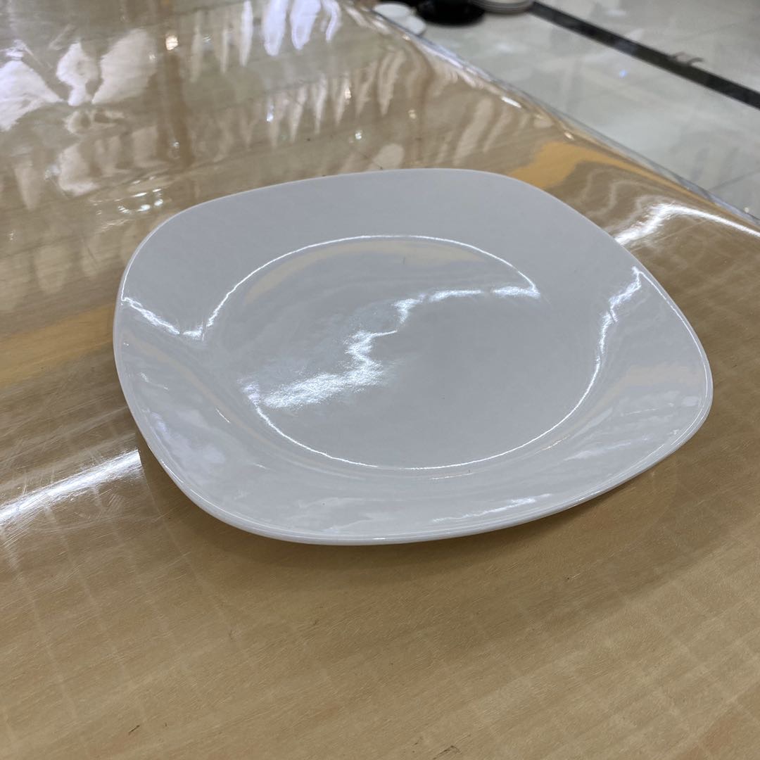A 10.5-inch square plate details Picture
