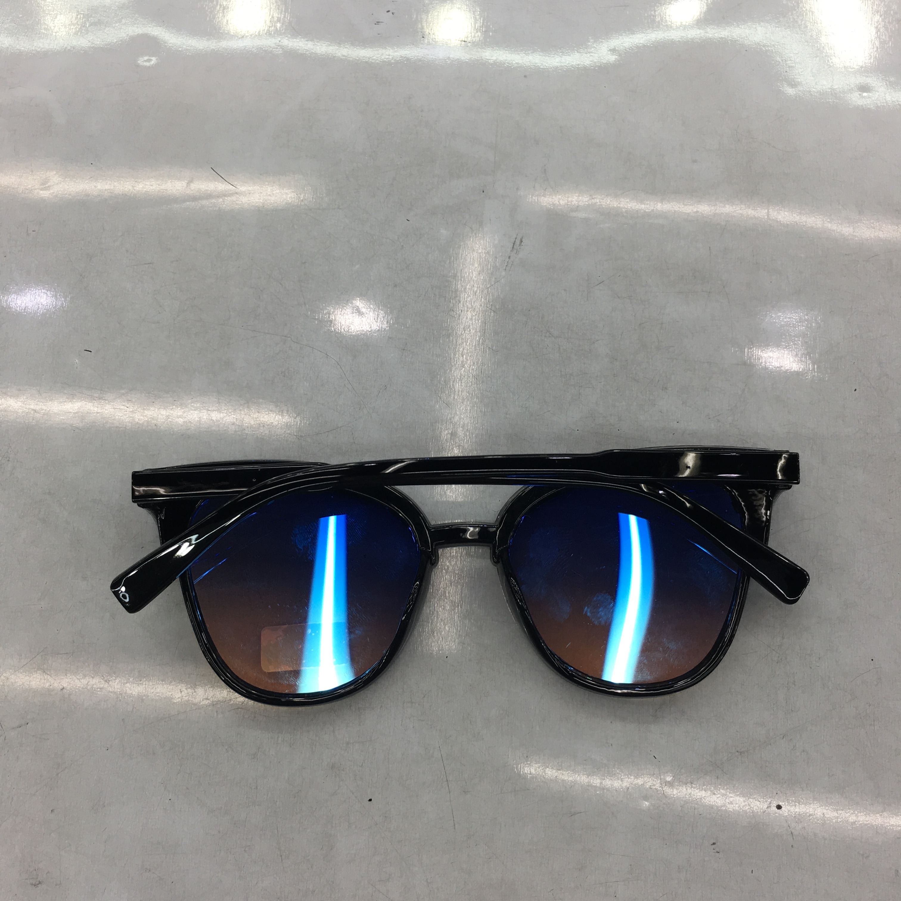 New Korean-style trendy UV-resistant sunglasses for men, fashionable eye protection glasses details Picture
