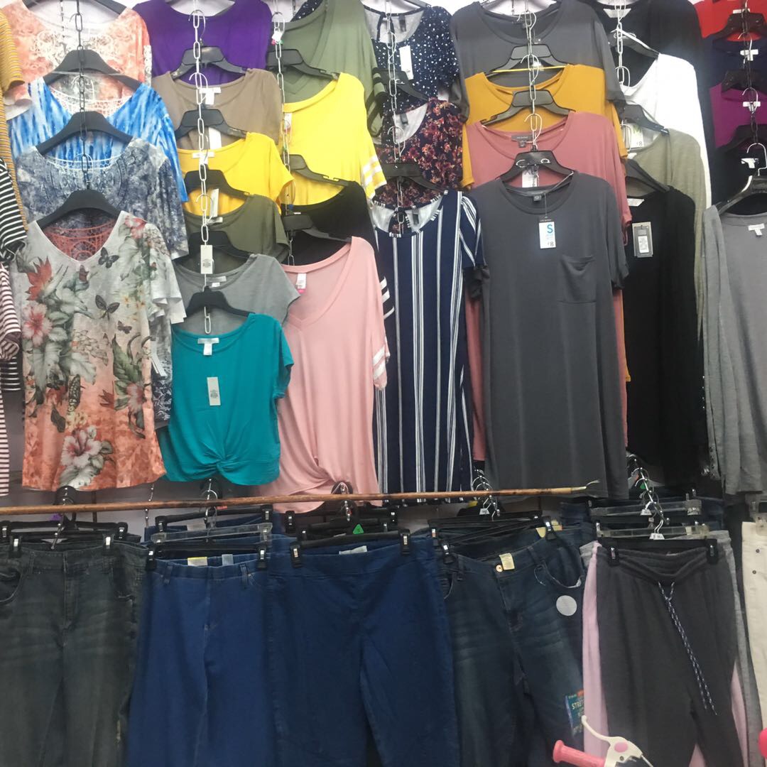 Jiang Qiufeng Clothing Store describe pic - 2