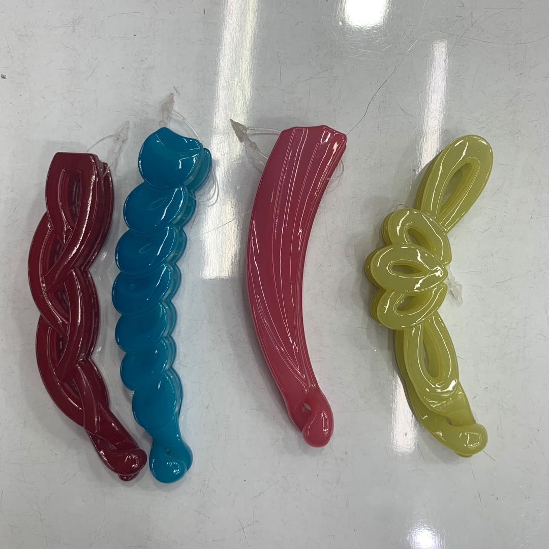 Simple and cute candy-colored banana clips, small vertical hair clips, bath clips and headwear