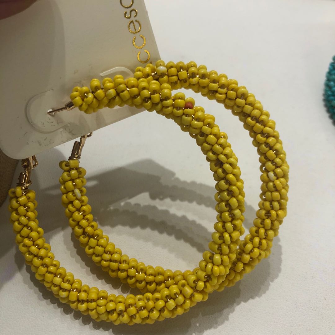 Korean-style candy-colored circular rice bead pendant earrings, stylish earrings, cool and trendy fashion accessories Specification image