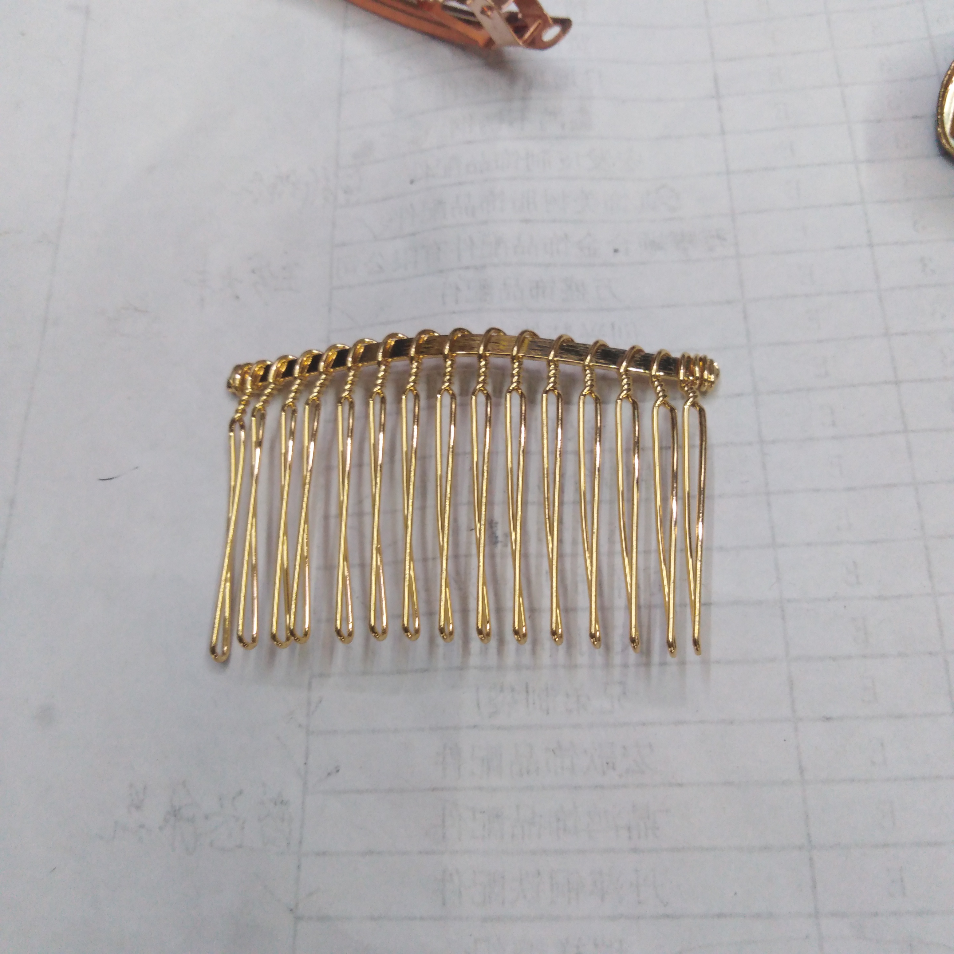 Metal hair, golden insert comb, multi-toothed updo comb, bangs comb, handcrafted material details Picture