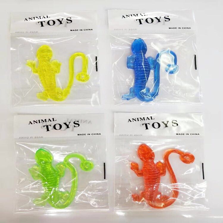 软胶墙壁蝎子黏性墙面窗户翻滚毛绒壁虎