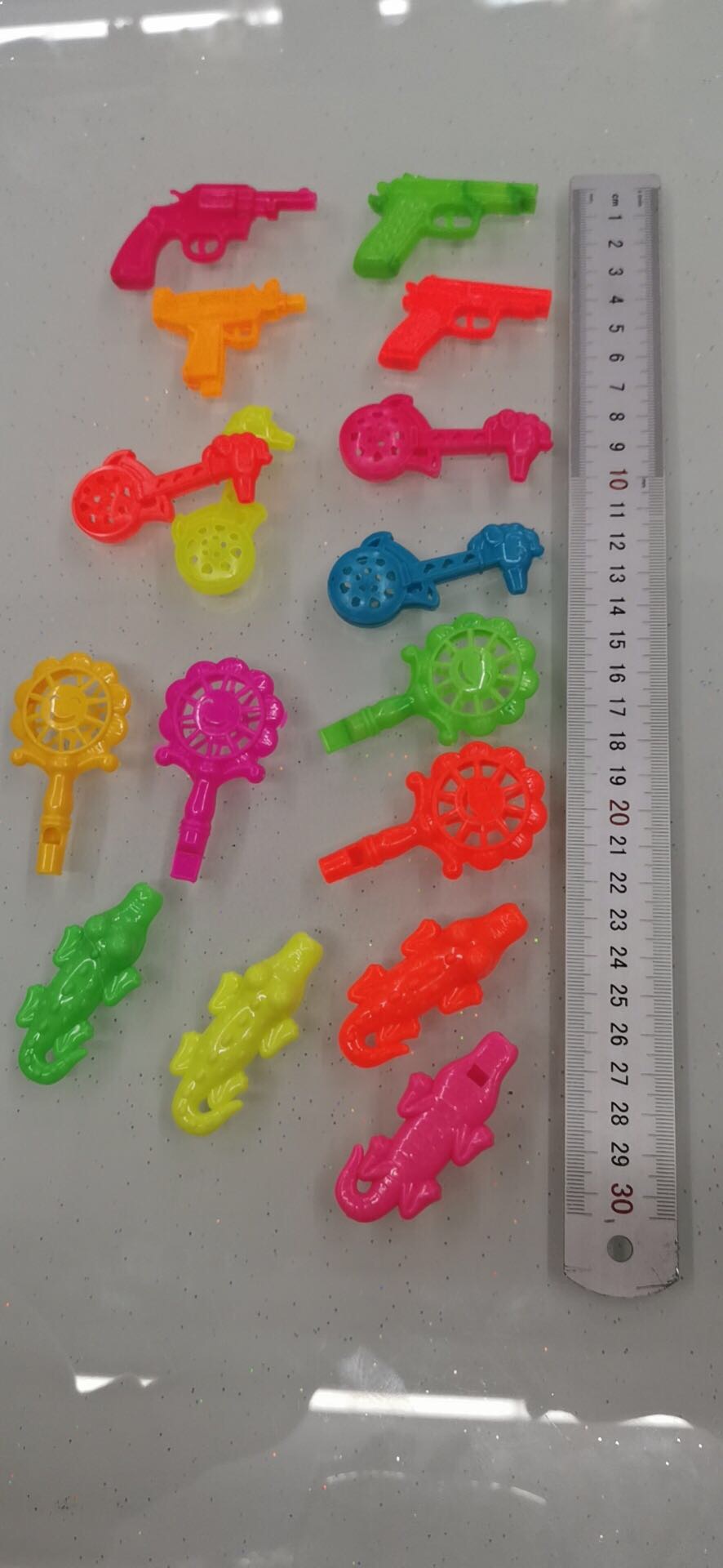塑料玩具儿童口哨小枪哨子鳄鱼吹哨子儿童玩具细节图