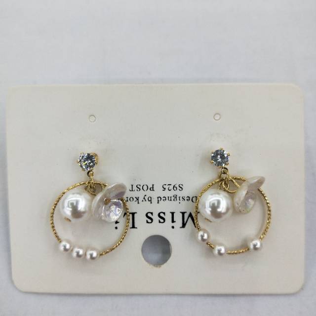 Factory direct sales: Simple, elegant, fashionable and popular jewelry and accessories, personalized and trendy new sizes of pearl earrings, Miss Li accessories