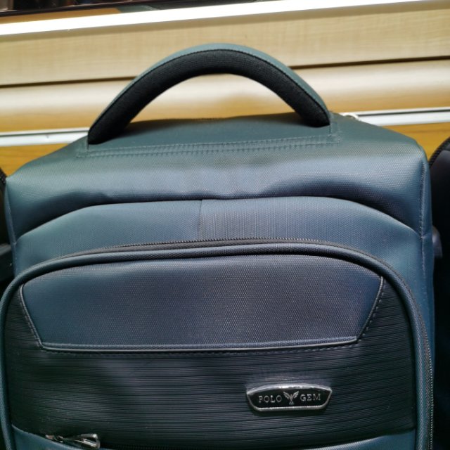 爆款大学生双肩书包背包挎包帆布包旅行包休闲包产品图
