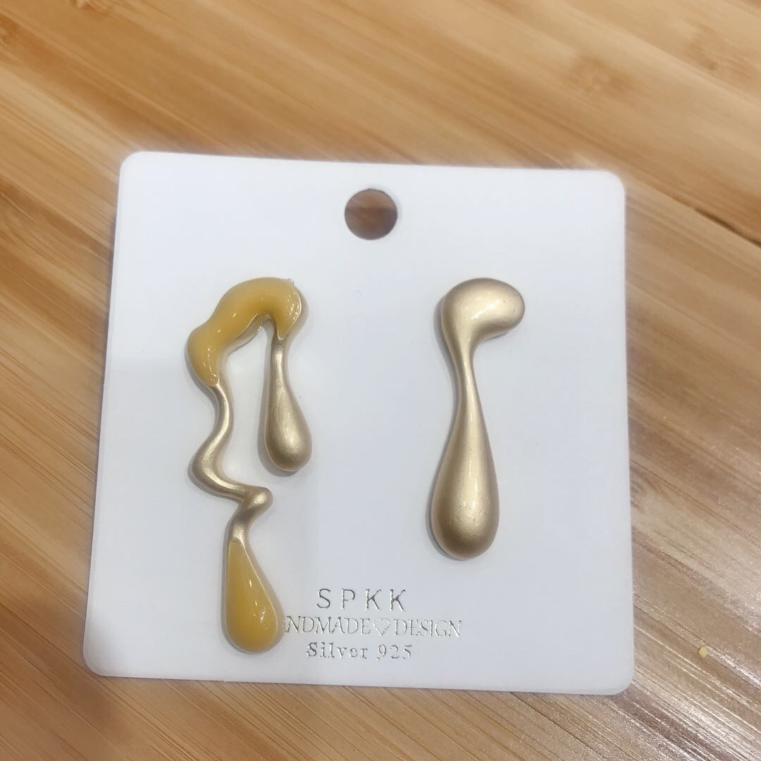 New creative Linear asymmetric Studs French versatile quality earrings thumbnail