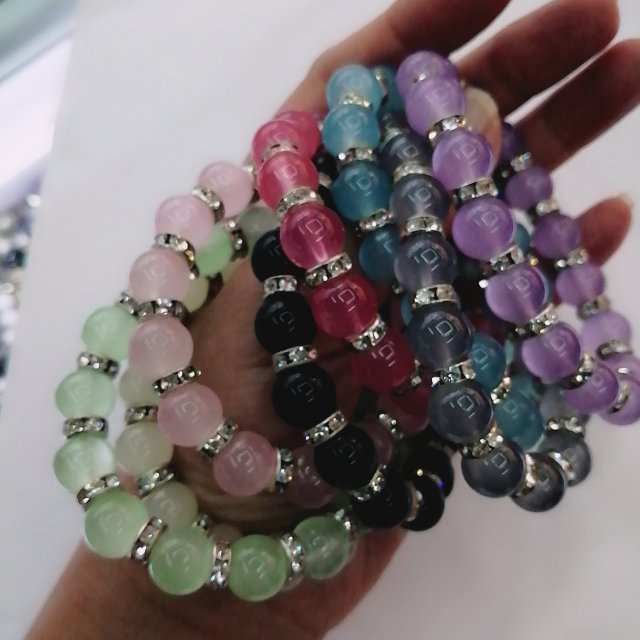 Custom-made glass bead and diamond mixed batch bracelets for women, including foreign trade accessories Specification image