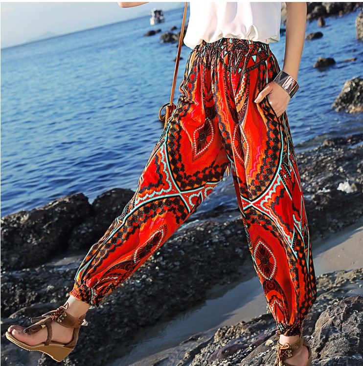 Summer beach pants, ethnic style lantern pants, women's Bohemian beach pants, loose flower pants, plate-sized Harem pants