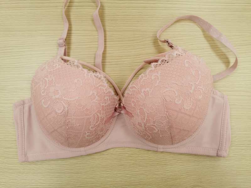 Central-Size Small Push-Up Lace Bra With Underwire Detachable Straps