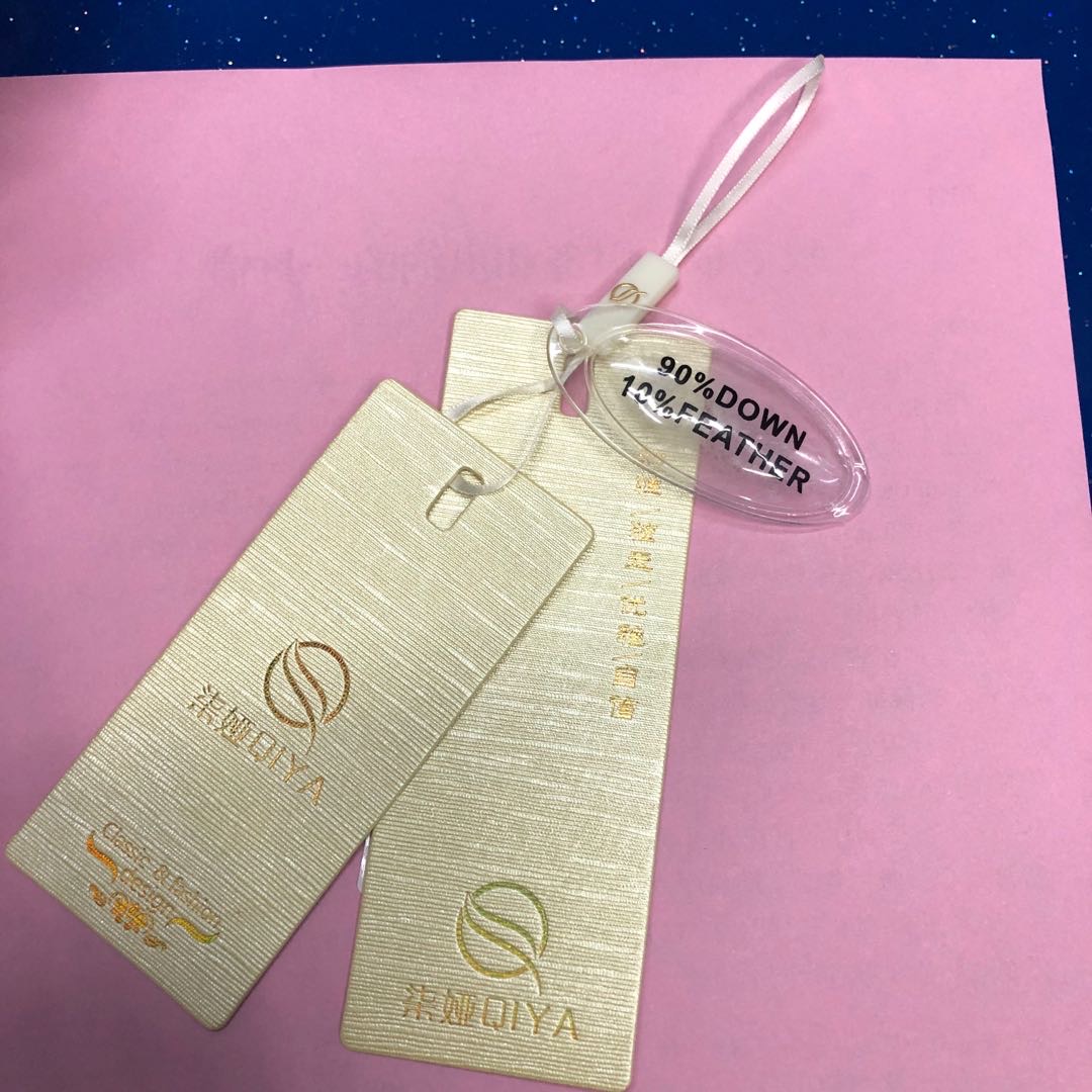 衣服吊牌定做大气简约木棉纸服装店标签订制女装童装特种纸商标LOGO定制个性挂牌吊卡印刷计轻奢