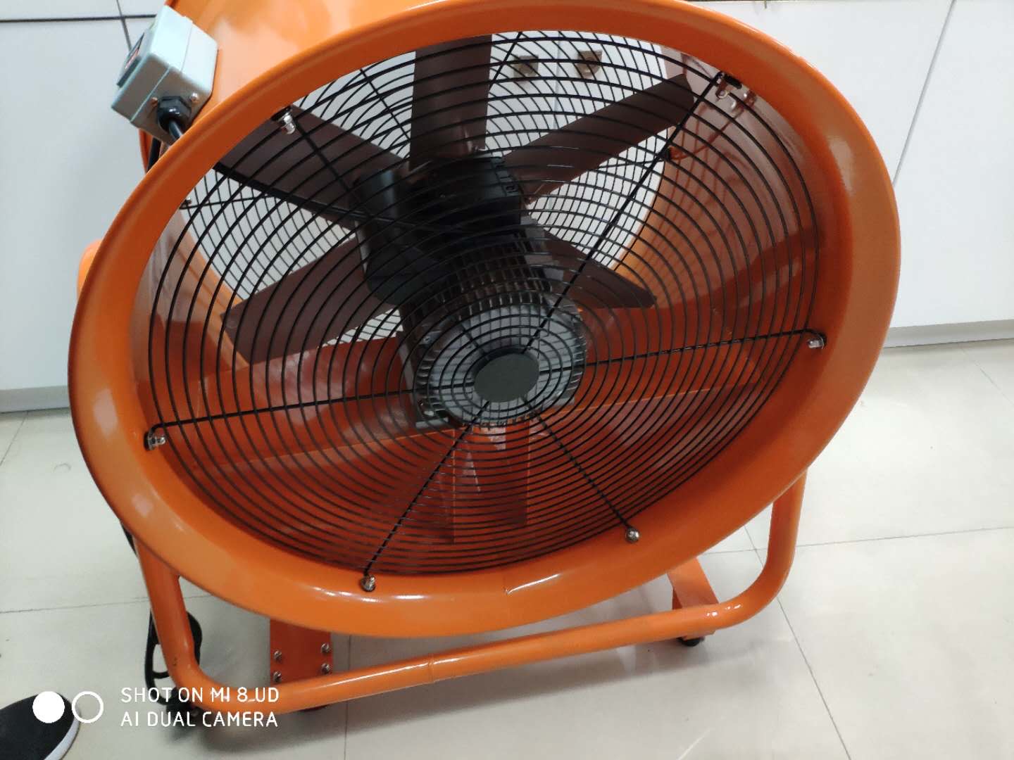Portable axial flow fan 24 inches thumbnail