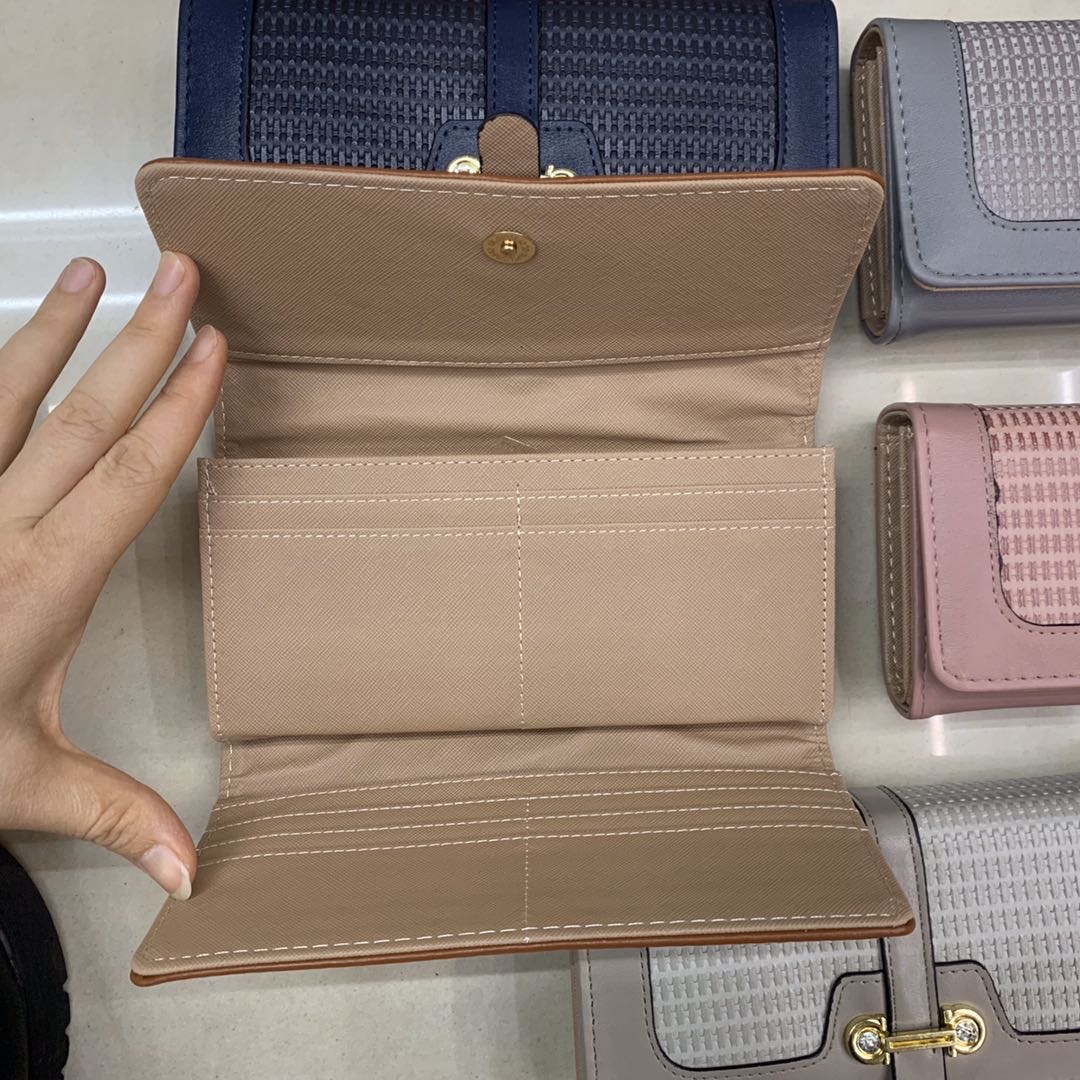 新品纯色薄款草编简约北欧风格三折钱包卡包柔软皮层手拿包产品图