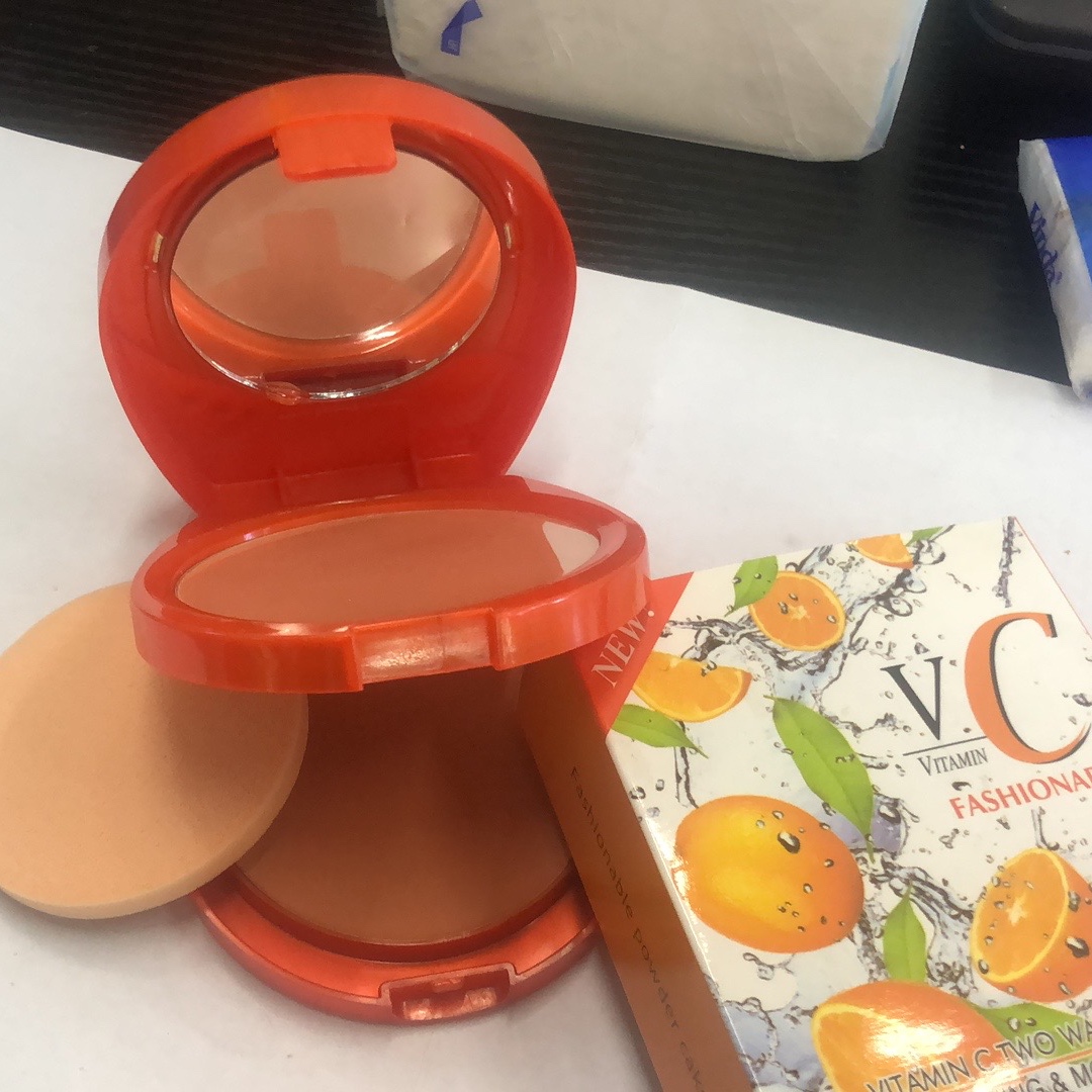 Silky Clear Powder in compact travel size