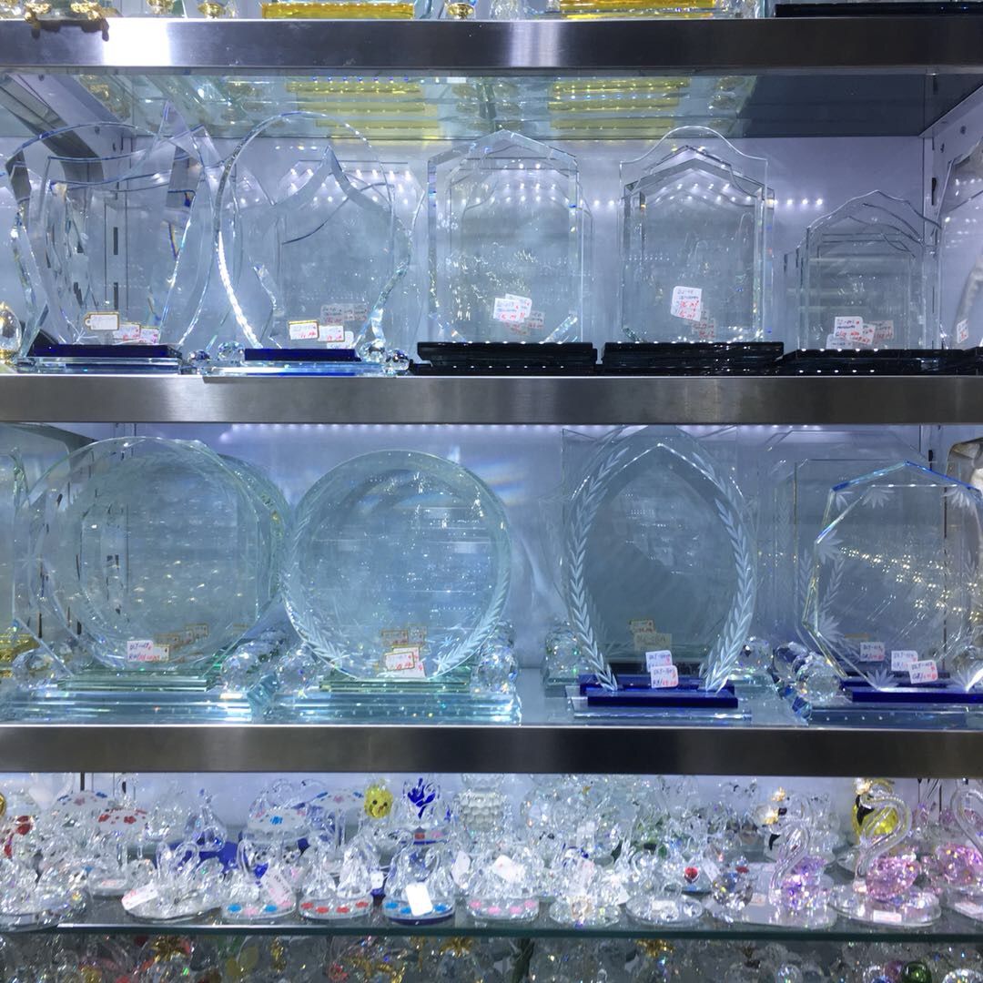 Snow White crystal craftsmanship describe pic - 1