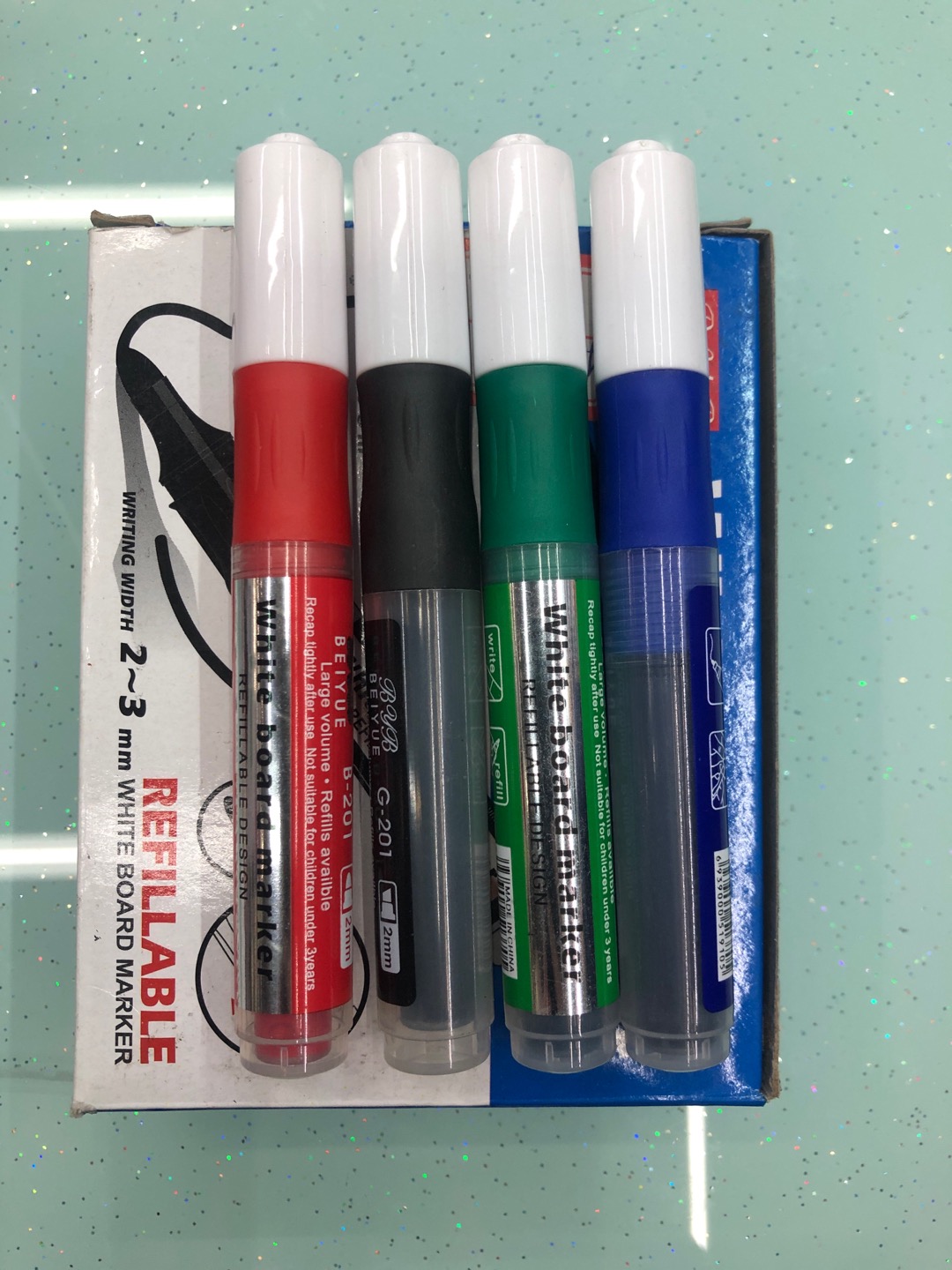 The whiteboard pen can be easily wiped black water-borne children's non-toxic colored red and blue black thumbnail