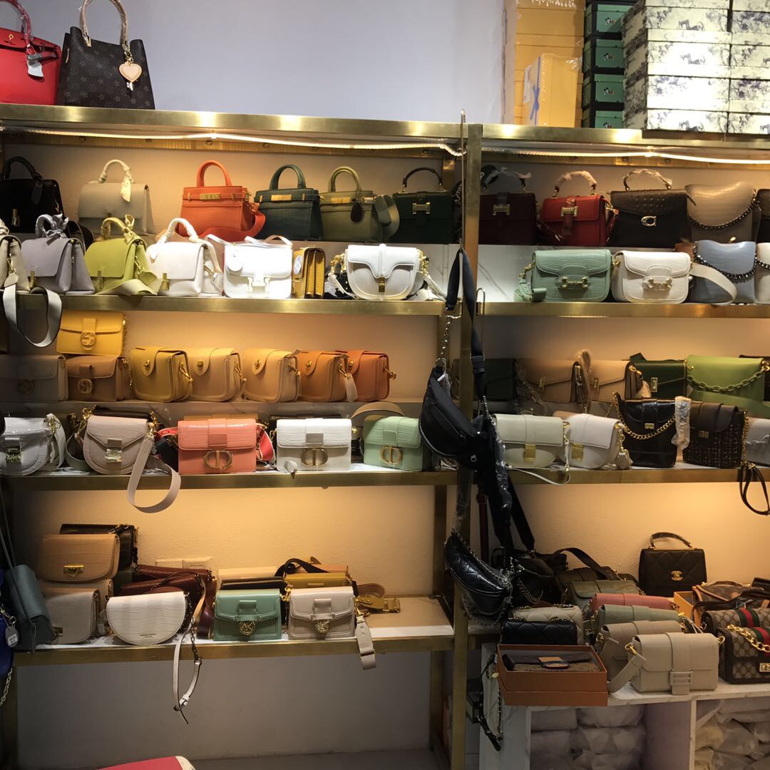 3.3 Fine Women's bags describe pic - 1