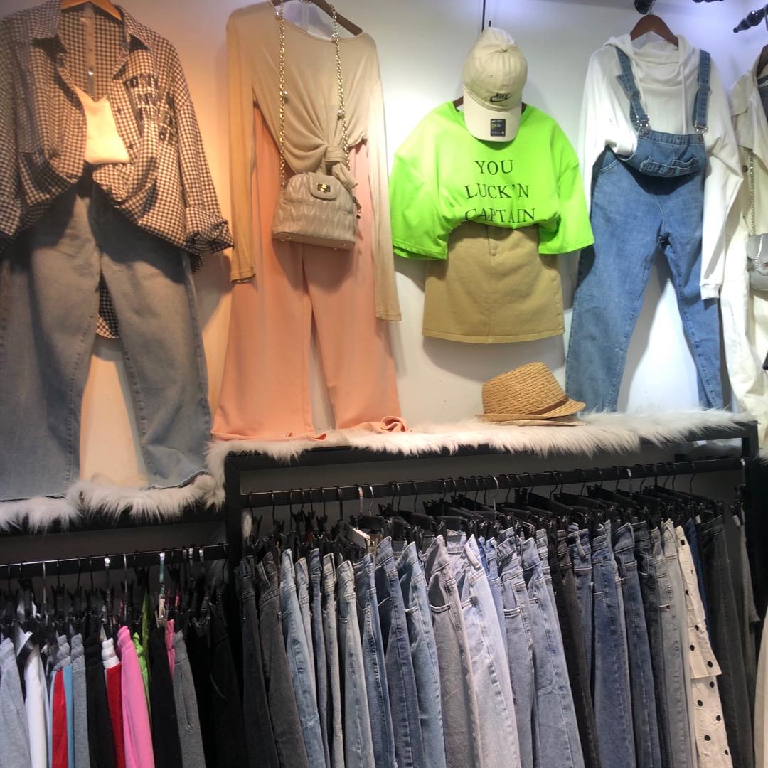 Fangfang Famous Store describe pic - 2