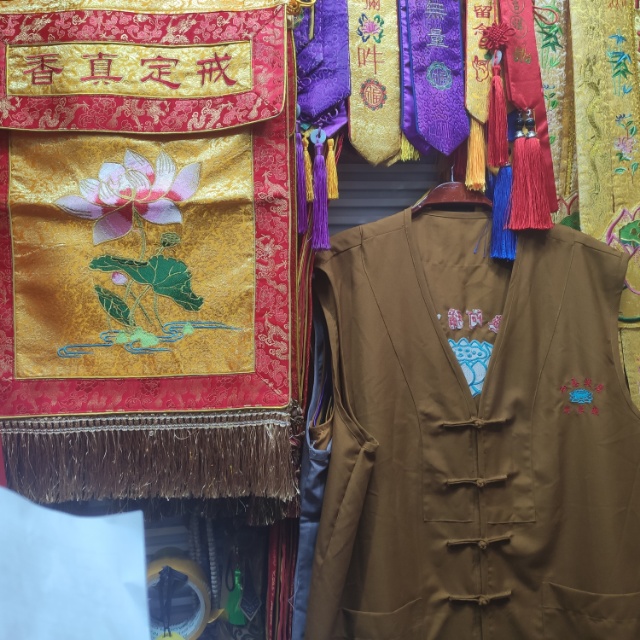 Futian Sangyi Buddhist Supplies Store describe pic - 2