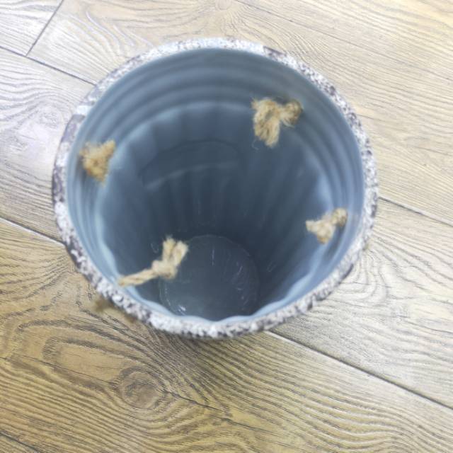 Ceramic bucket, vase with hemp rope, simple flower pot, ceramic details Picture