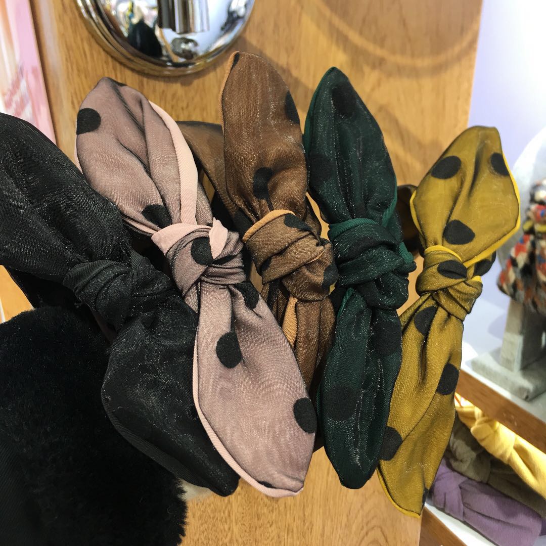 The original handcrafted polka dot sand ear playful and cute series hair band is a must-have versatile accessory for piggy girls