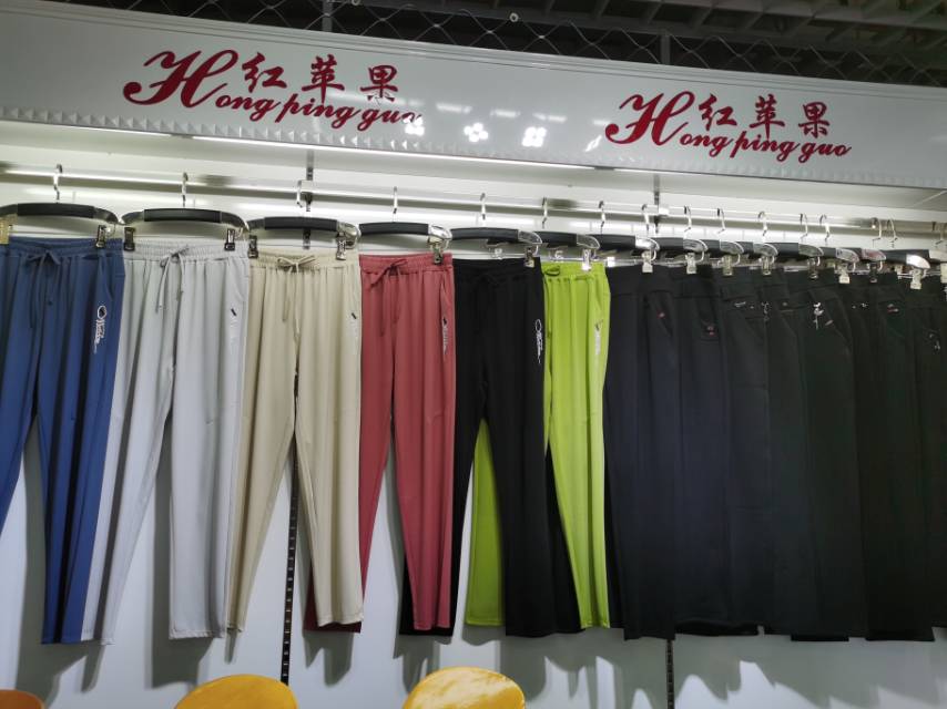 Red apple pants are fine describe pic - 1