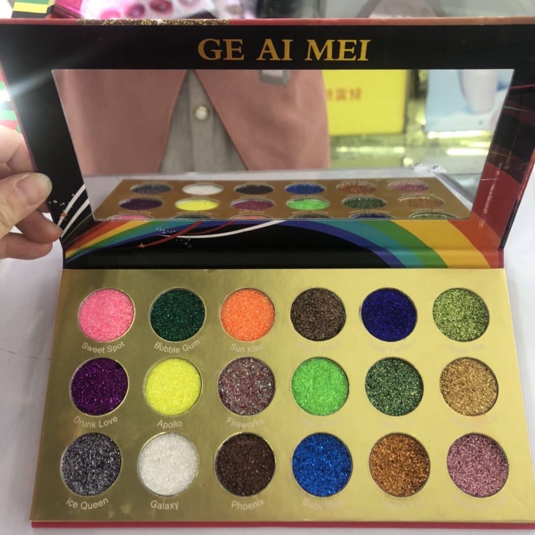 18色眼影盘多色超火独角兽闪粉珠光防水平价批发