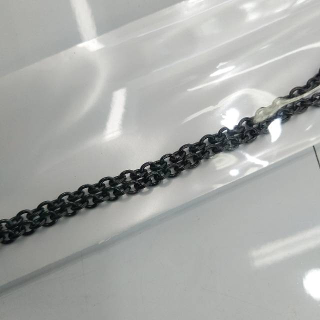 Close-up of Galman 049 Pendant and Chain