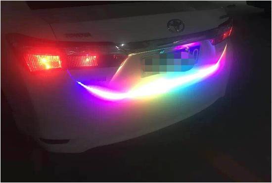 汽车尾箱流光灯汽车七彩尾箱流光灯跑马LED灯转向刹车防追尾警示改装通用后备细节图