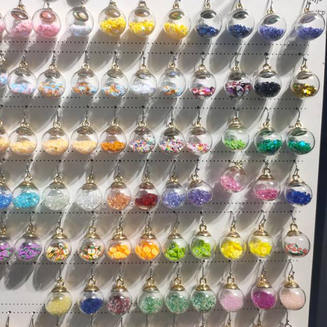 Colored glass bead accessories