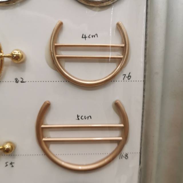 U Decorative Buckle Electroplated Buckle Diameter 4-5Cm Light Gold Oil Injection Korean Version U-Shaped Spiral Buckle Shawl Brooch