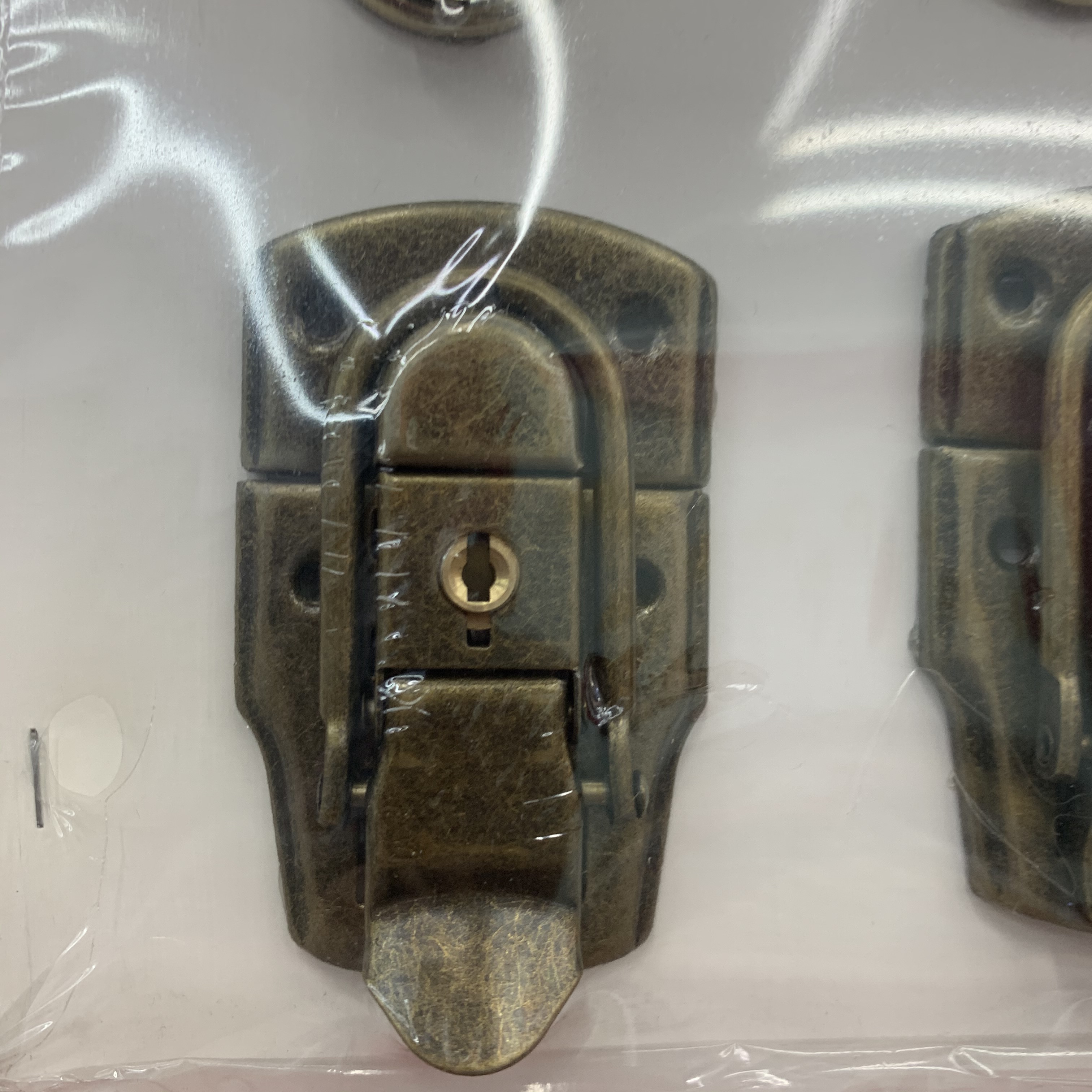 箱包五金配件金属包包扣diy扣子扣环可女包配件暗扣锁扣包锁插扣产品图