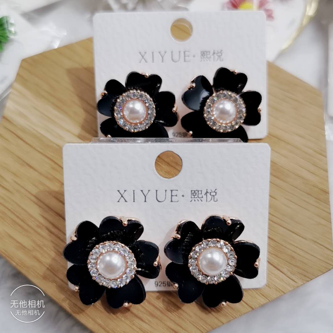 S925银针珍珠花朵耳钉清新时尚耳饰气质潮流保色防过敏耳坠耳环