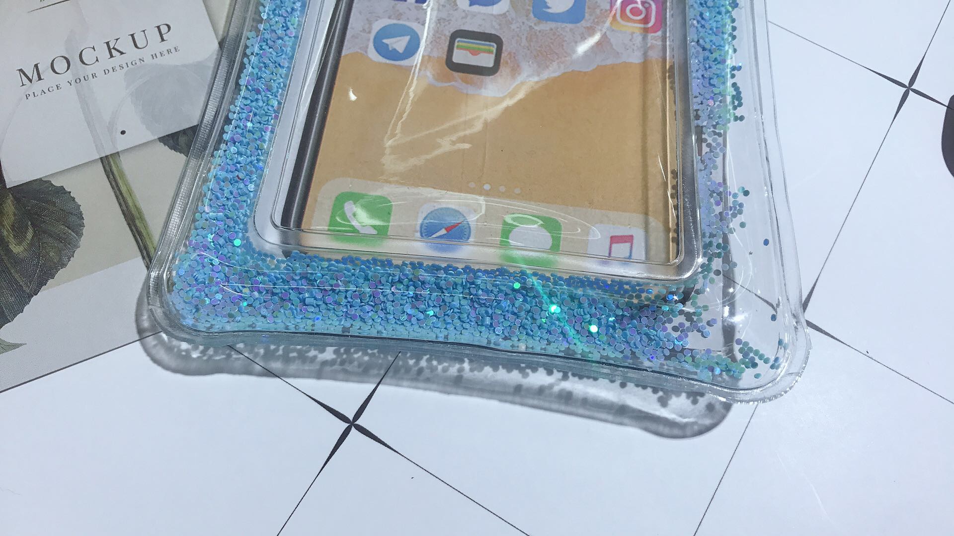 360 Degrees Barrier-Free Transparent Large Mobile Phone Waterproof Bag Hot Spring Natatorium New Quicksand Network Red Model Specification drawing