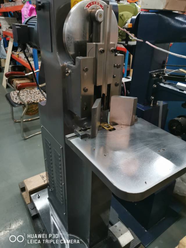 SJQ-120 type corner cutting machine