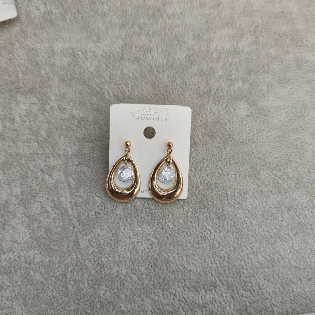 耳环女气质百搭新品热销镶锆耳饰外贸