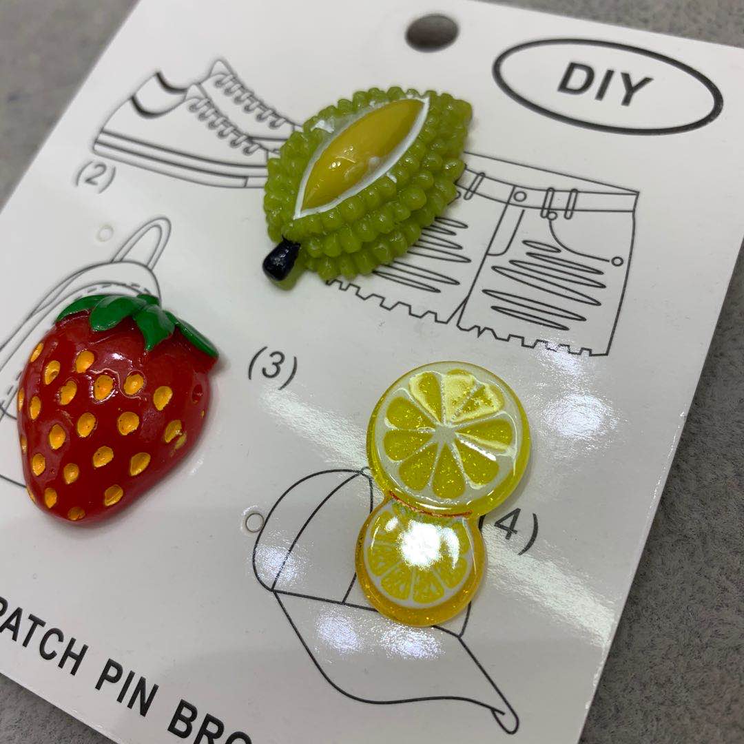 Cute fruit hairpins for children and girls, bright acrylic headbands with strawberries Specification image