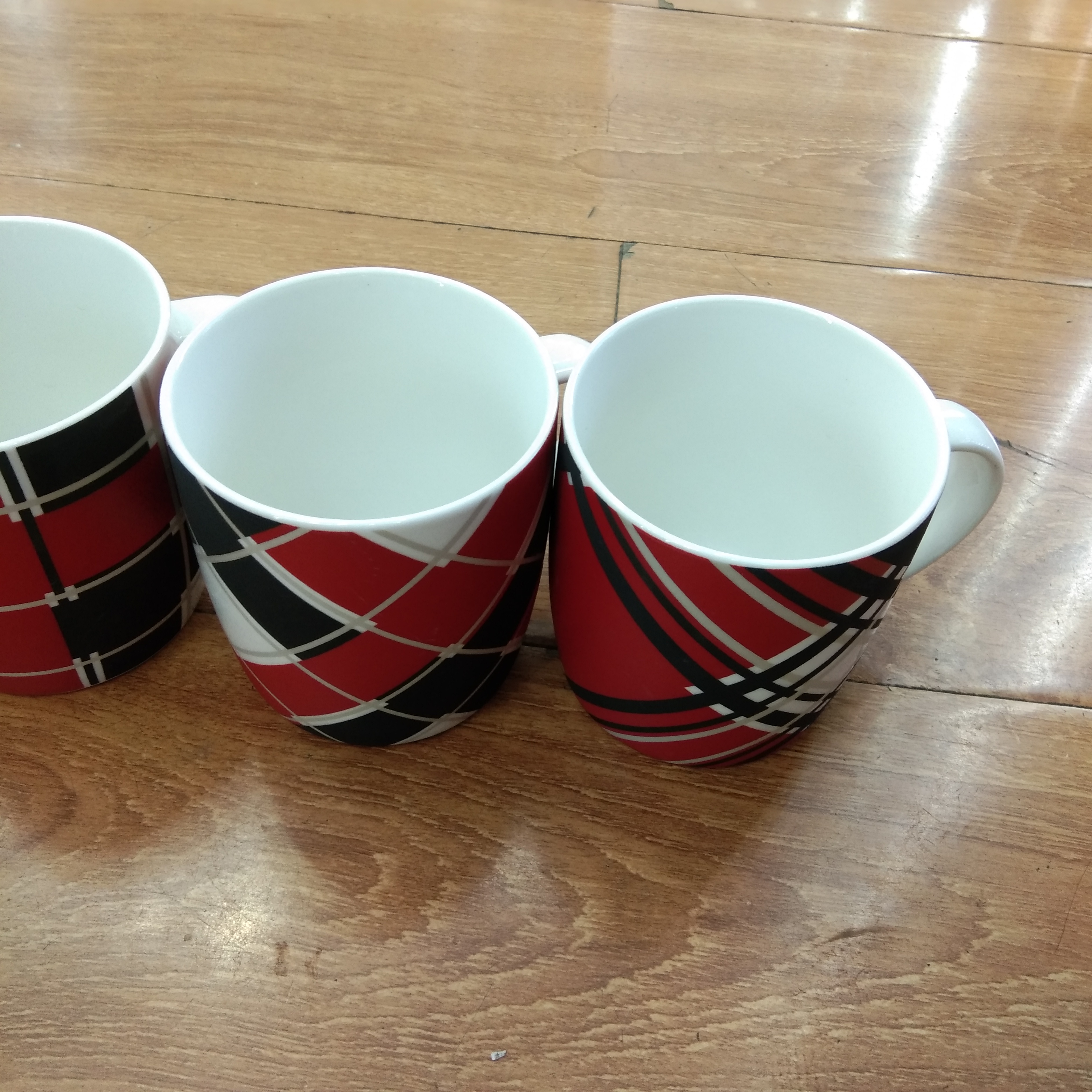 Ceramic red checkered cup creative mugs in multiple styles, Xingbi XB083 details Picture